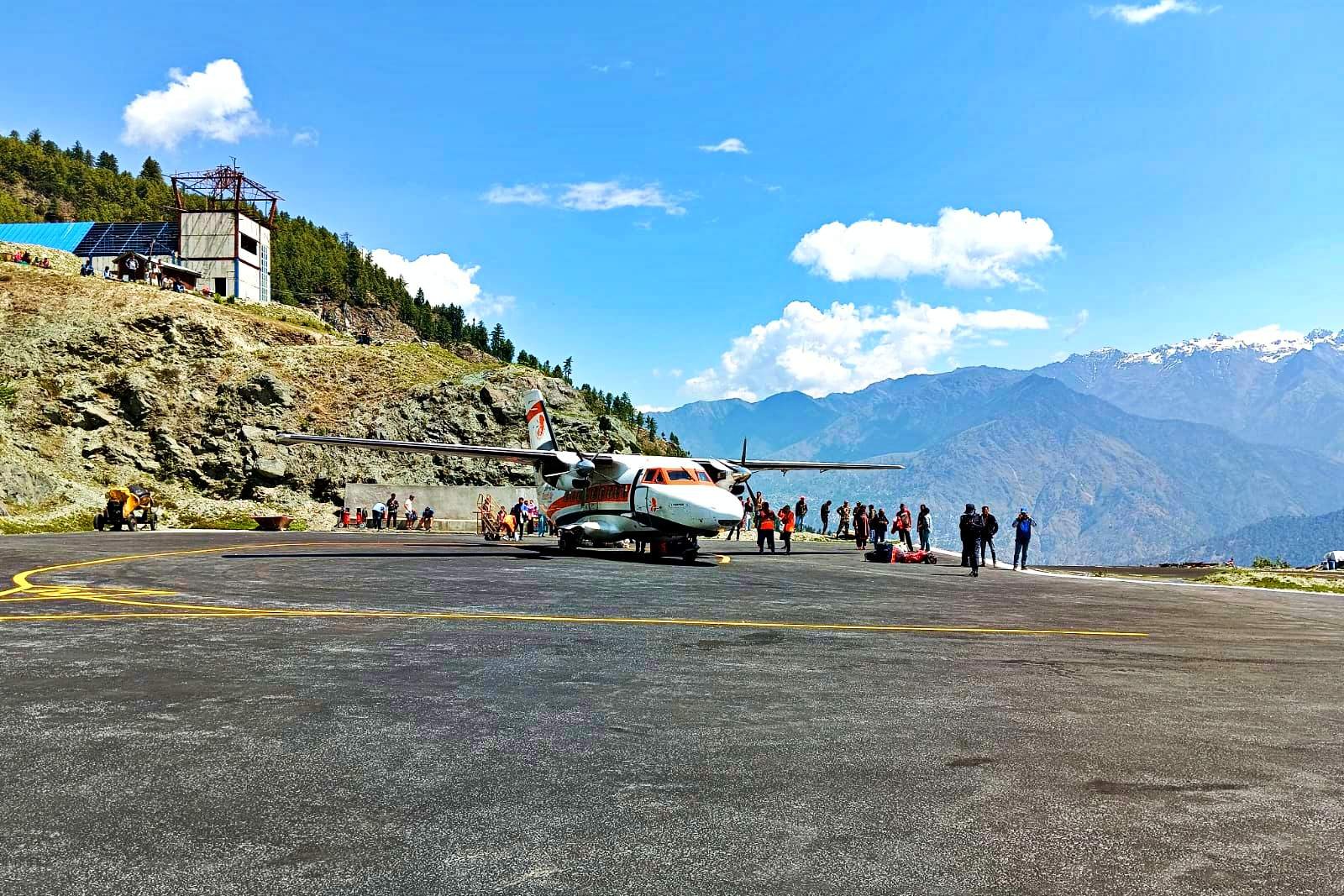 पहाडी हवाई यात्रा